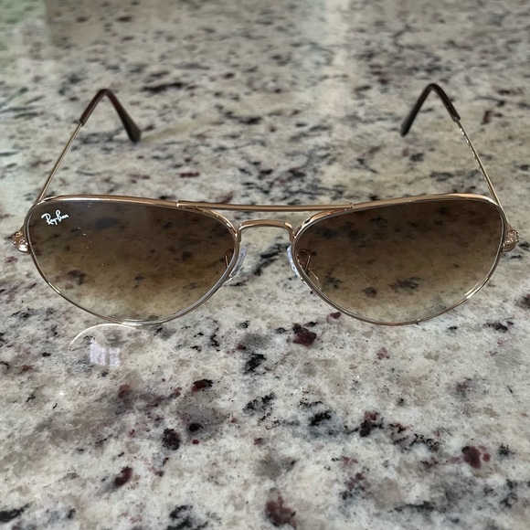 Ray-Ban Aviator Gradient Sunglasses - Picture 2 of 11